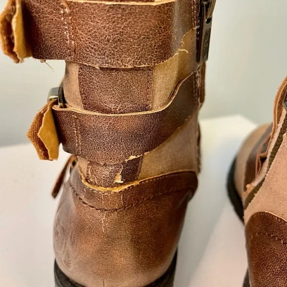 Von Dutch Boots - Picture 9 of 11